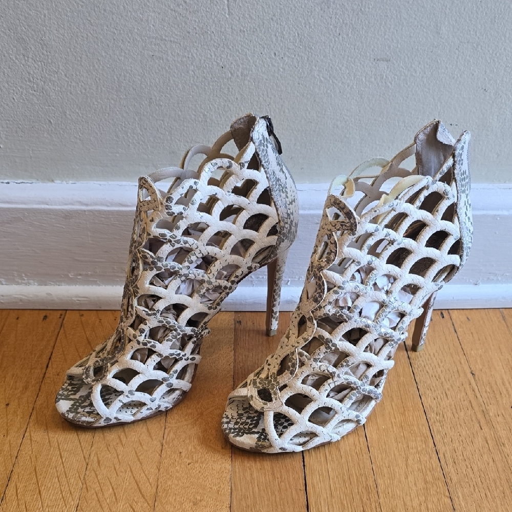 Vince Camuto, Fontanela Snakeskin Print Caged Heel, Leather GUC, Women's 7.5M